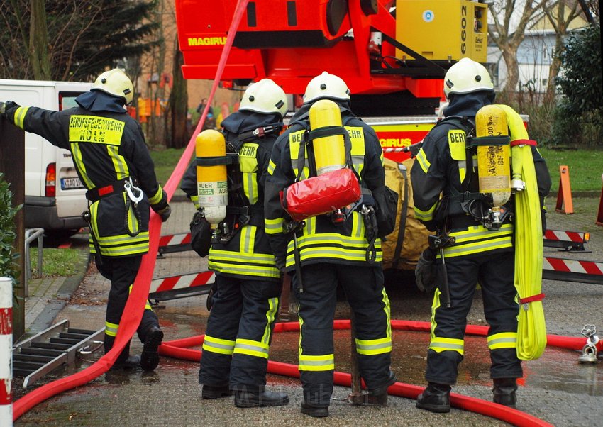 Feuer Koeln Vingst Ansbacherstr P48.JPG